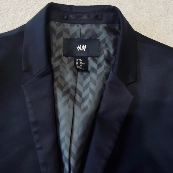H&M Black Blazer - Picture 5 of 7